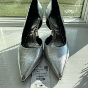 Zara Asymmetric Heeled Metallic Shoes Size 7.5
